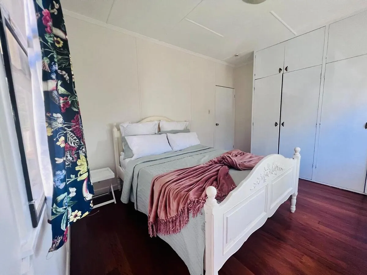 Peaceful Holiday Home In Margate Redcliffe